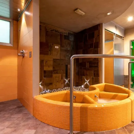 Hotel Isolabella Wellness Fiera Di Primiero